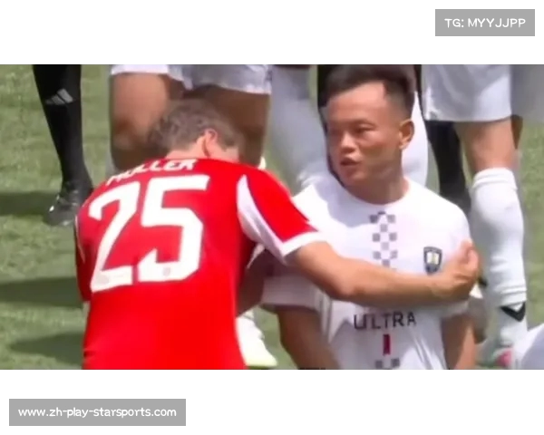 中国球员亮相世俱杯遭惨败0比10赛后欲换球衣遭穆勒拒绝 中国球员亮相世俱杯遭惨败0比10赛后欲换球衣遭穆勒拒绝